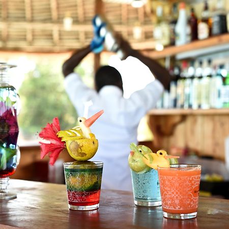 Azao Resort & Spa Pongwe Exterior photo