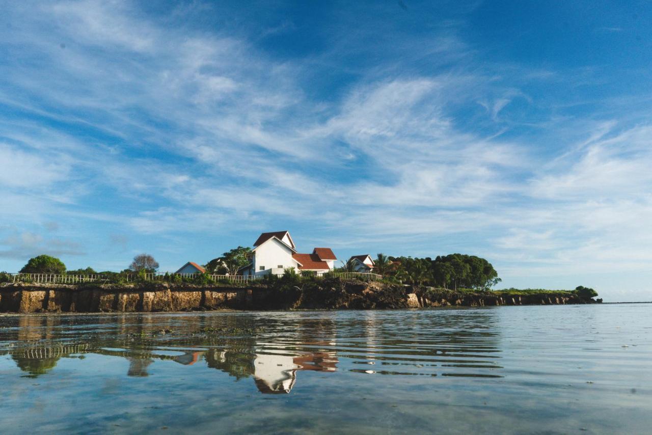 Azao Resort & Spa Pongwe Exterior photo