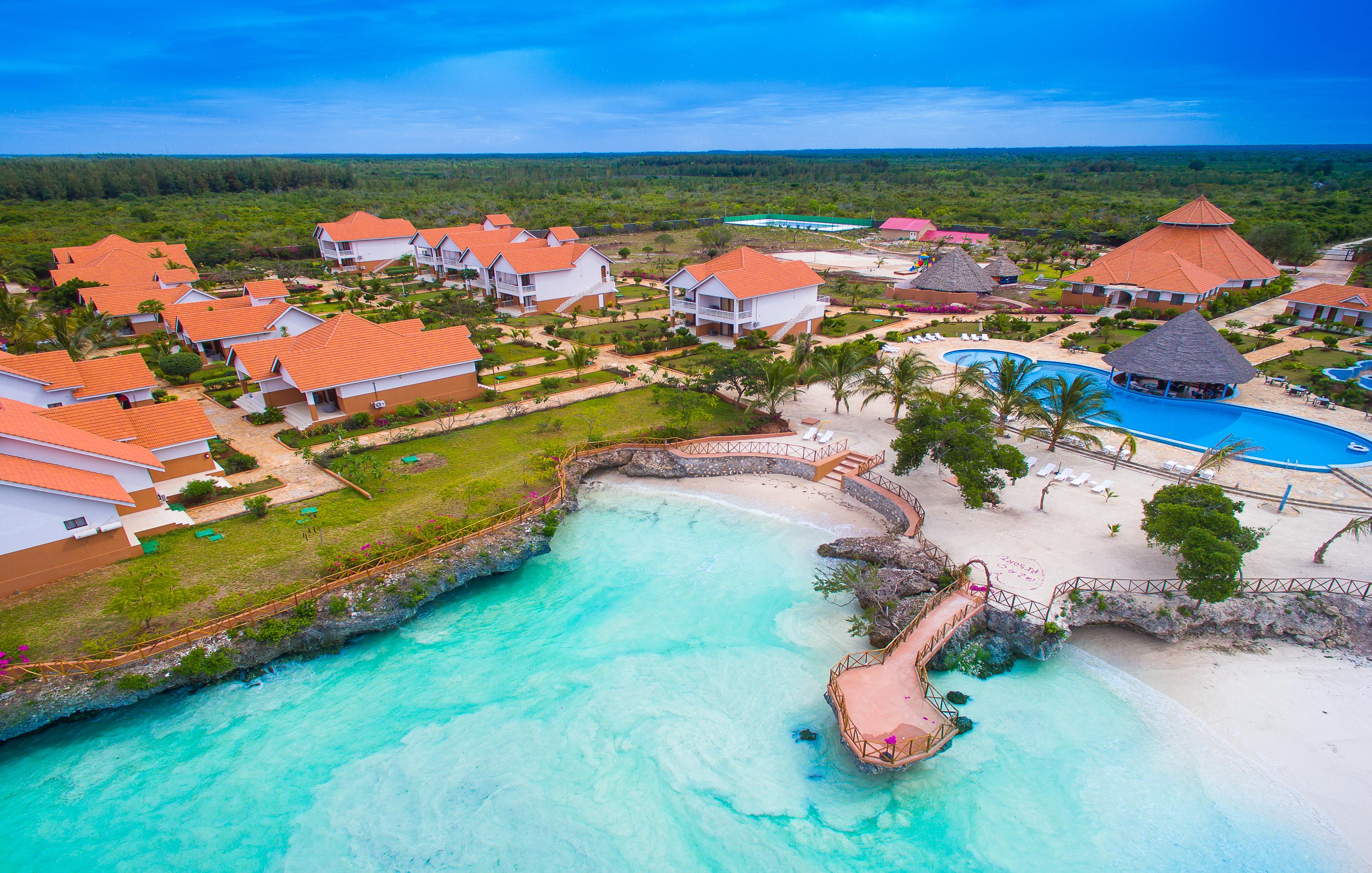 Azao Resort & Spa Pongwe Exterior photo