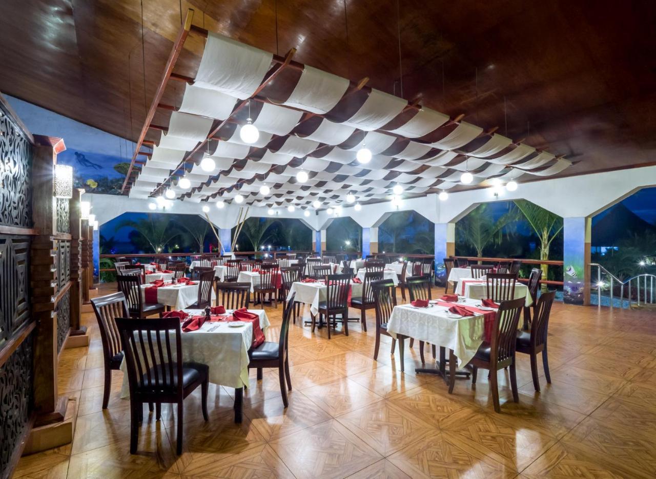 Azao Resort & Spa Pongwe Exterior photo