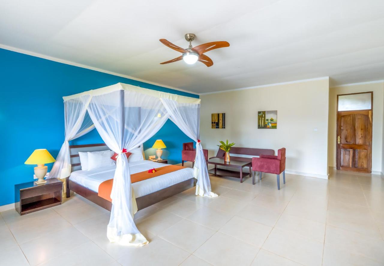Azao Resort & Spa Pongwe Exterior photo