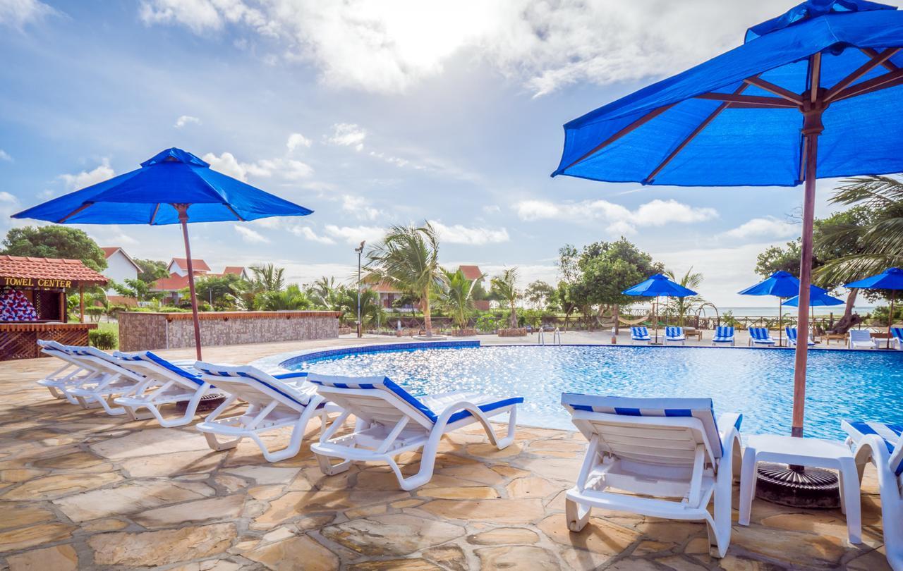 Azao Resort & Spa Pongwe Exterior photo